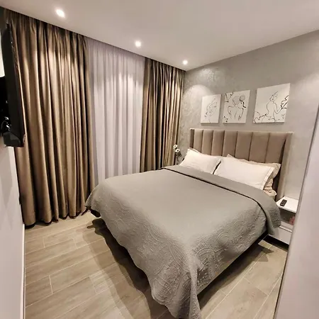 Luxury 1br