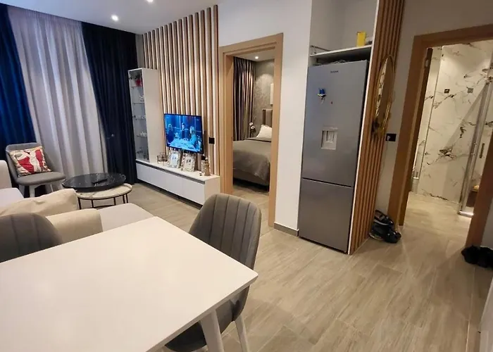 Luxury 1br Appartement *